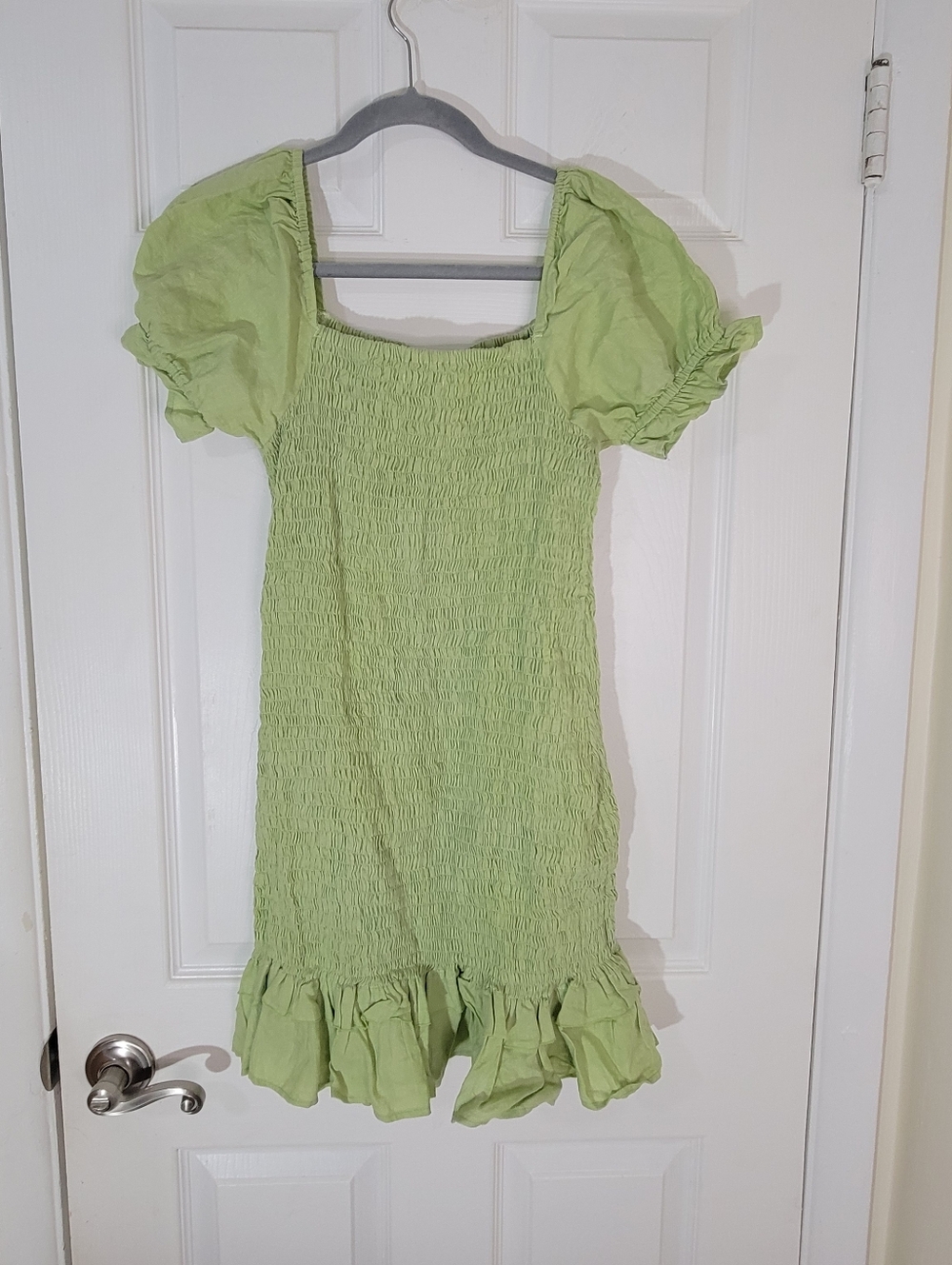 Faithfull the Brand Light Green Smocked Puff Sleeve Dress Size 8 Women. - Picture 2 of 8